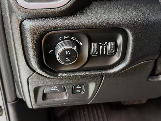 2019 Ram 1500 Laramie Crew Cab 4x4 6'4" Box