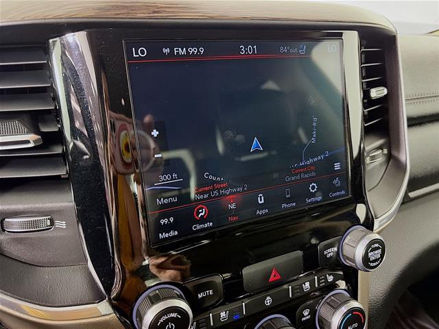2019 Ram 1500 Laramie Crew Cab 4x4 6'4" Box