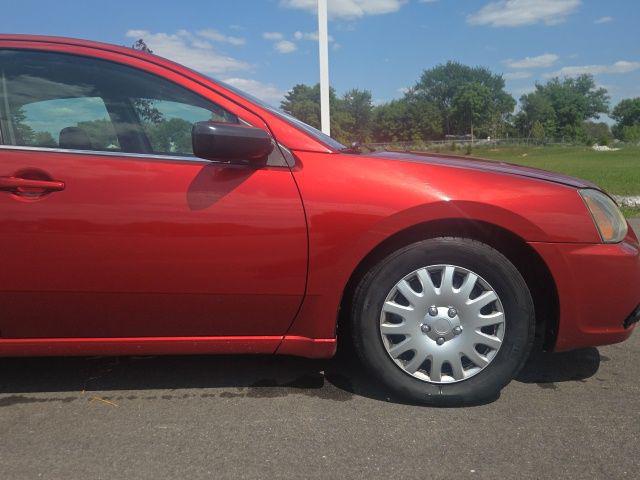 2011 Mitsubishi Galant SE