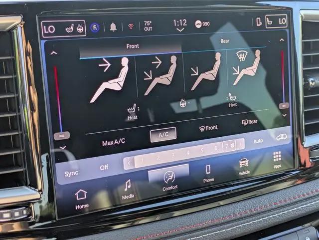2027 Chrysler Pacifica Select