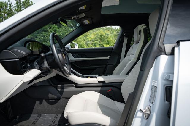 2023 Porsche Taycan Base