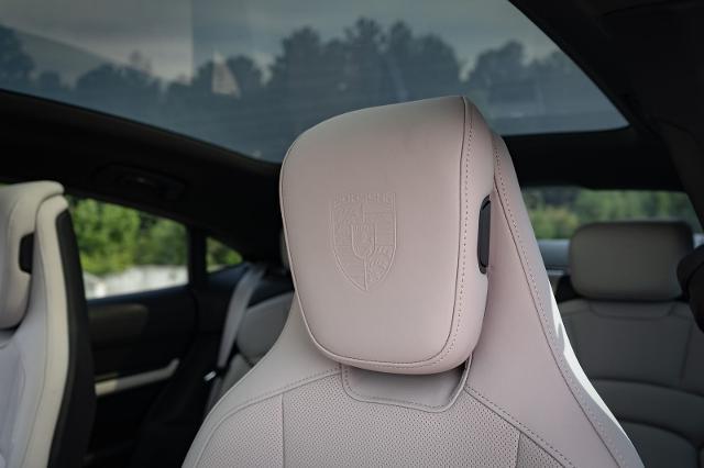 2023 Porsche Taycan Base