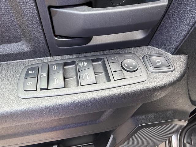 2024 Ram 3500 Tradesman/SLT/Laramie/Limited
