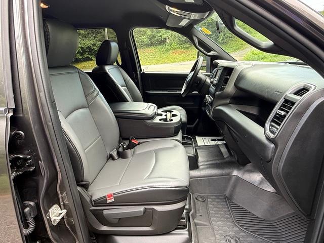 2024 Ram 3500 Tradesman/SLT/Laramie/Limited