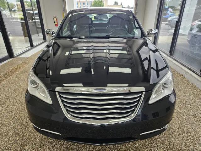 2013 Chrysler 200 Limited