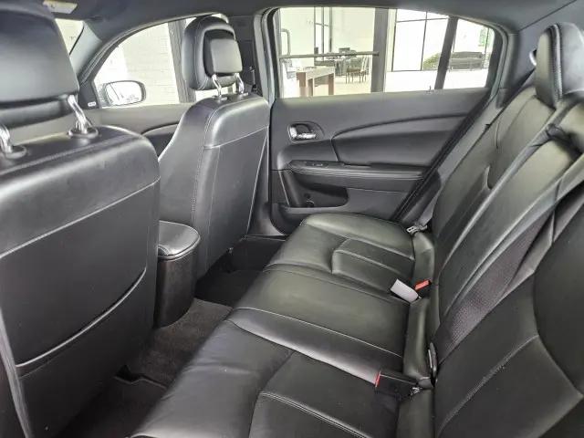 2013 Chrysler 200 Limited