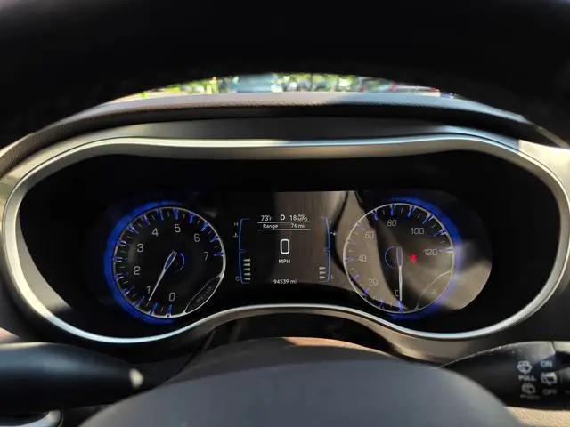 2017 Chrysler Pacifica Touring-L