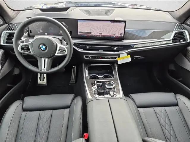 2027 BMW X7 M60i
