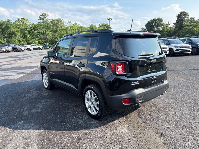 2023 Jeep Renegade Latitude 4x4 2023 Jeep Renegade Latitude 4x4