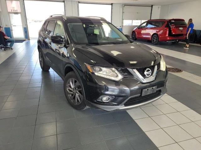 2016 Nissan Rogue SL for sale in Stoughton, WI