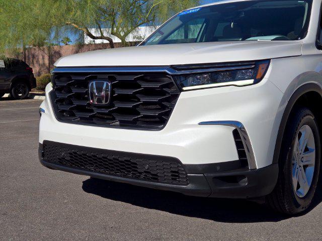 2023 Honda Pilot LX - Photo 9