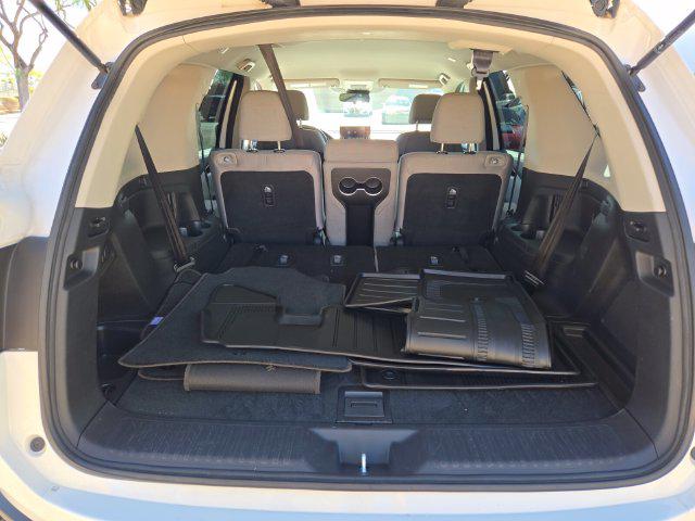 2023 Honda Pilot LX - Photo 20