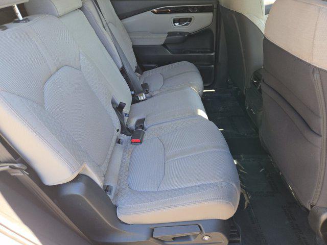 2023 Honda Pilot LX - Photo 21