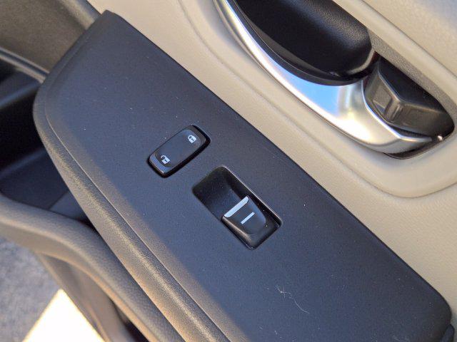 2023 Honda Pilot LX - Photo 24