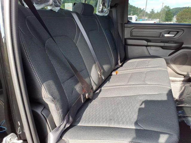 2026 Ram 1500 Express Crew Cab 4x4 5'7" Box