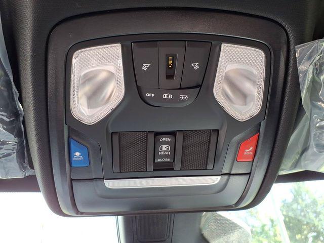 2026 Ram 1500 Express Crew Cab 4x4 5'7" Box