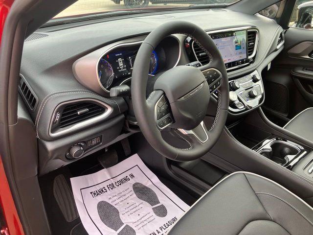 2027 Chrysler Pacifica Limited