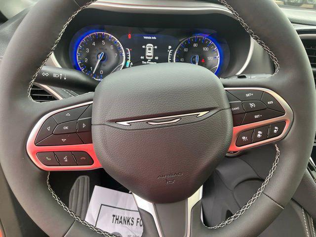 2027 Chrysler Pacifica Limited