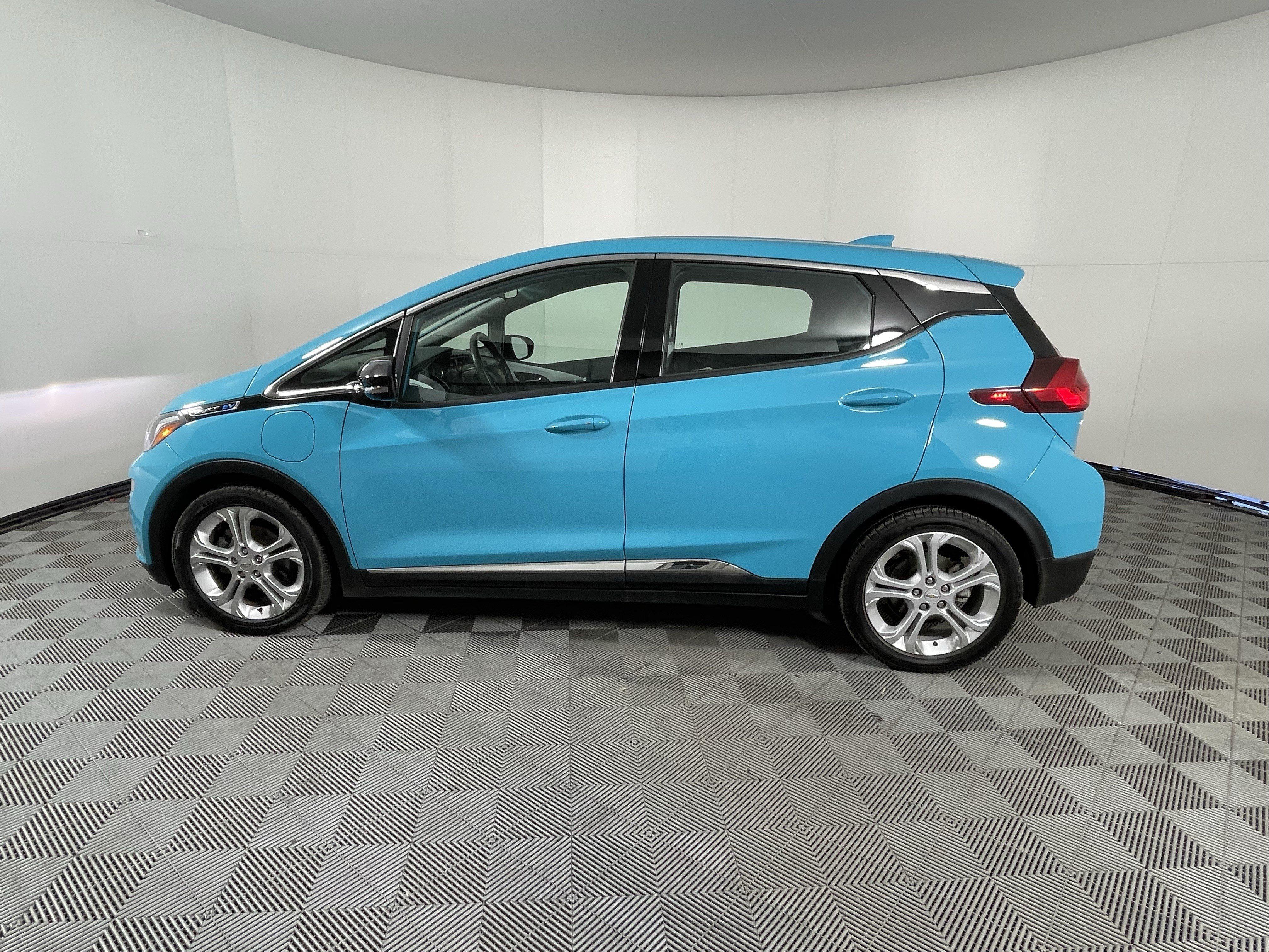 Used 2020 Chevrolet Bolt EV LT with VIN 1G1FY6S02L4122903 for sale in Hillsboro, OR