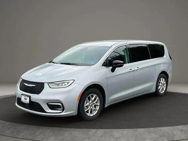2024 Chrysler Pacifica Touring L for sale in Altavista, VA