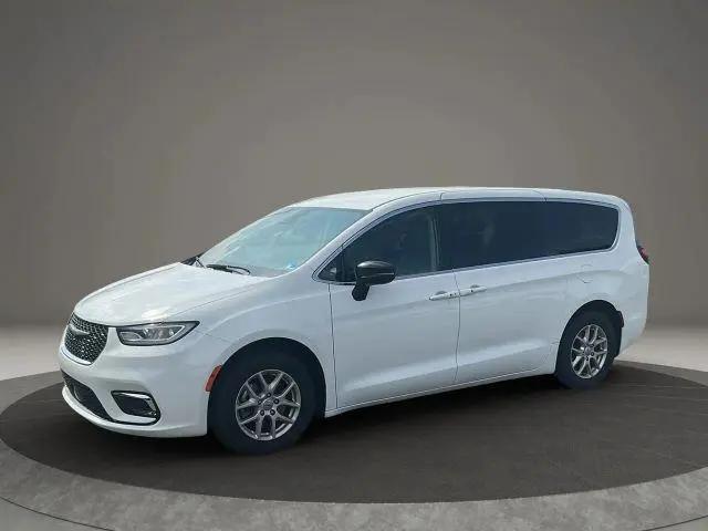 2024 Chrysler Pacifica Touring L for sale in Altavista, VA