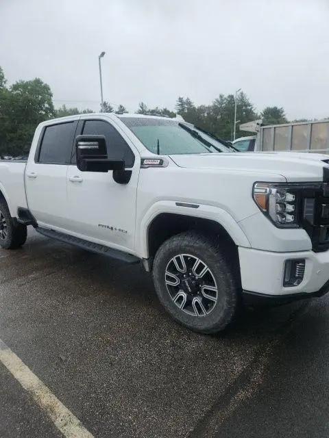 2022 GMC Sierra 2500HD 4WD Crew Cab Standard Bed AT4 for sale in Raynham, MA