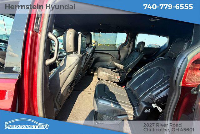 2021 Chrysler Pacifica Touring L