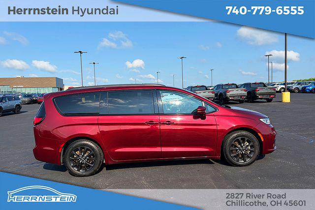 2021 Chrysler Pacifica Touring L