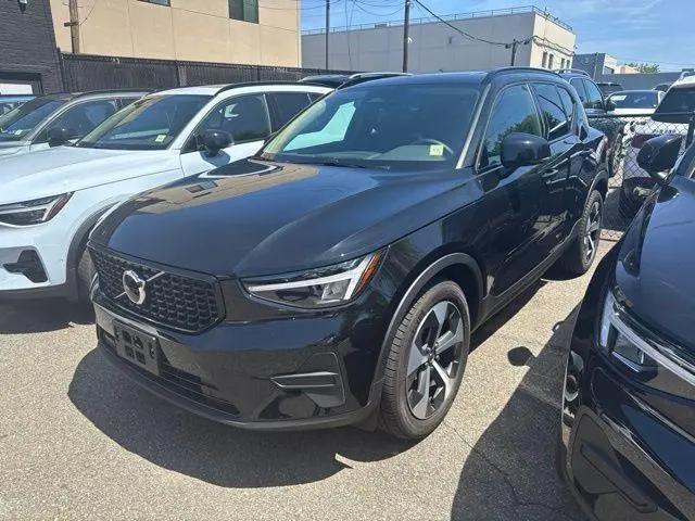2026 Volvo XC40 Core, B5 AWD Gas (mild hybrid), Dark for sale in Queens, NY