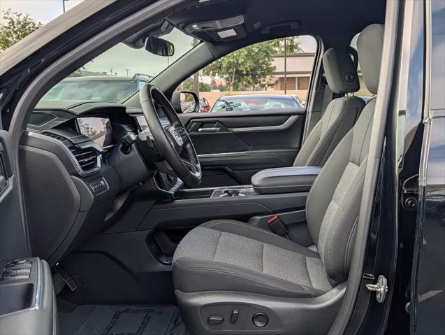2025 GMC Acadia AWD Elevation