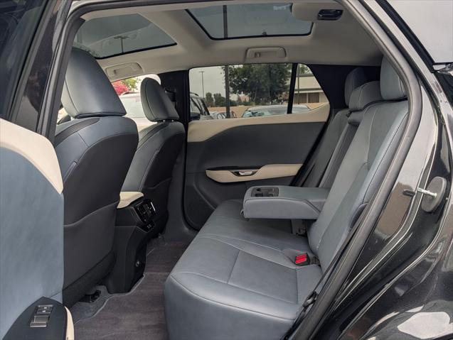 2024 Lexus 300 Premium