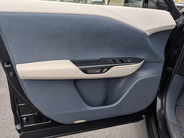 2024 Lexus 300 Premium