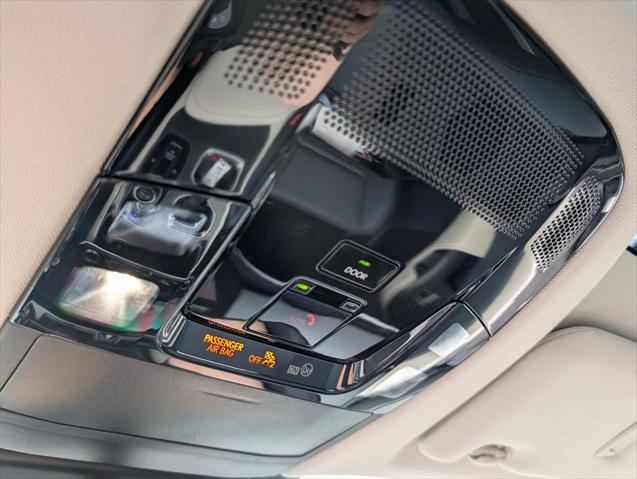 2024 Lexus 300 Premium