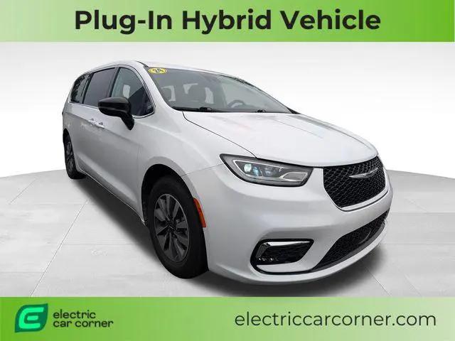 2024 Chrysler Pacifica Hybrid Select for sale in Farmington, NY