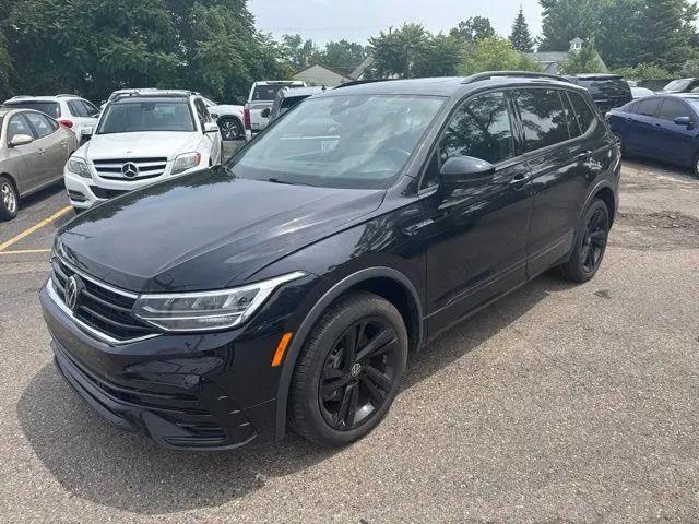 2023 Volkswagen Tiguan 2.0T SE R-Line Black for sale in Livonia, MI