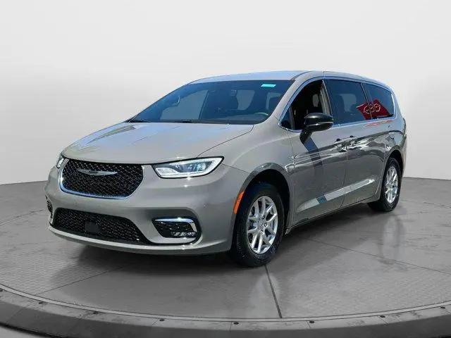 2025 Chrysler Pacifica Select for sale in Edison, NJ