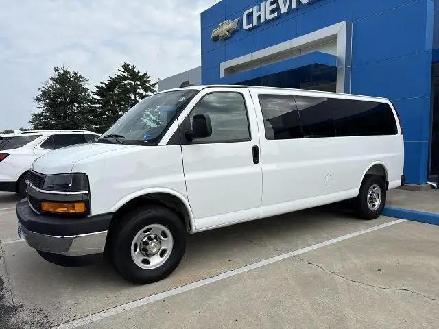 2025 Chevrolet Express Passenger RWD 3500 Extended Wheelbase LT for sale in Montross, VA