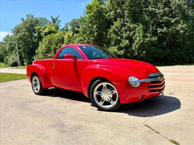 2004 Chevrolet SSR LS for sale in Salem, IL