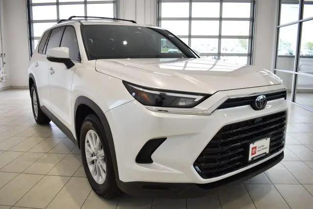 2025 Toyota Grand Highlander XLE for sale in Kenosha, WI
