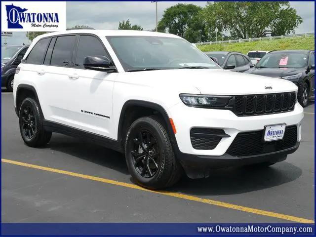 2024 Jeep Grand Cherokee Altitude X 4x4 for sale in Owatonna, MN