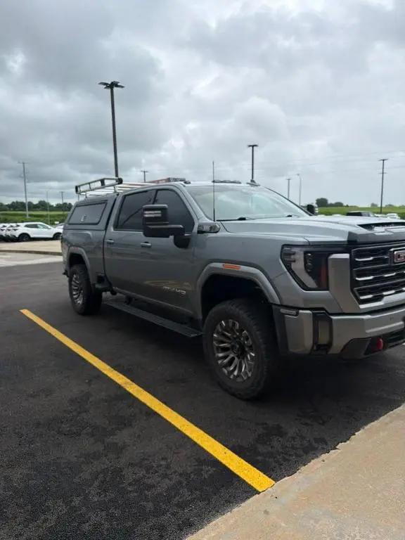 2024 GMC Sierra 2500HD 4WD Crew Cab Standard Bed AT4 for sale in Belleville, IL