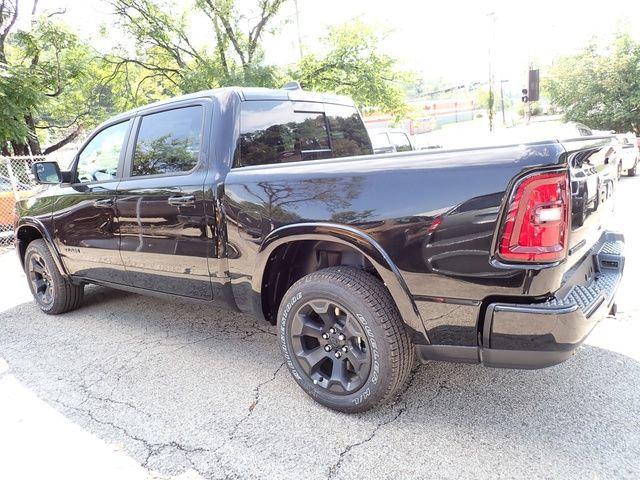 2027 RAM Ram 1500 RAM 1500 BIG HORN CREW CAB 4X4 57 BOX