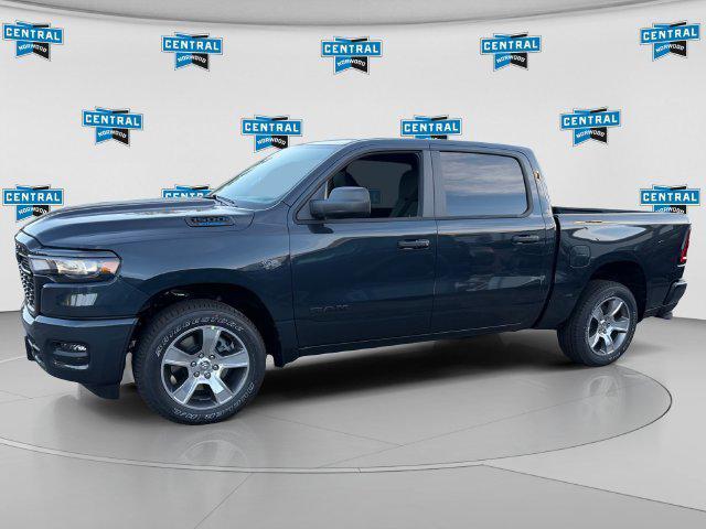2027 RAM Ram 1500 RAM 1500 EXPRESS CREW CAB 4X4 57 BOX