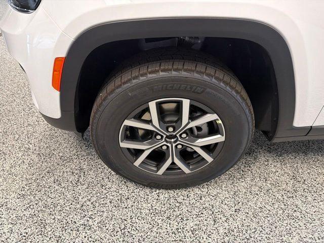 2027 Jeep Grand Cherokee Laredo X 2027 Jeep Grand Cherokee Laredo X