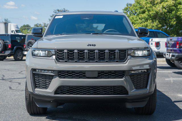 2027 Jeep Grand Cherokee GRAND CHEROKEE LIMITED 4X4 2027 Jeep Grand Cherokee GRAND CHEROKEE LIMITED 4X4