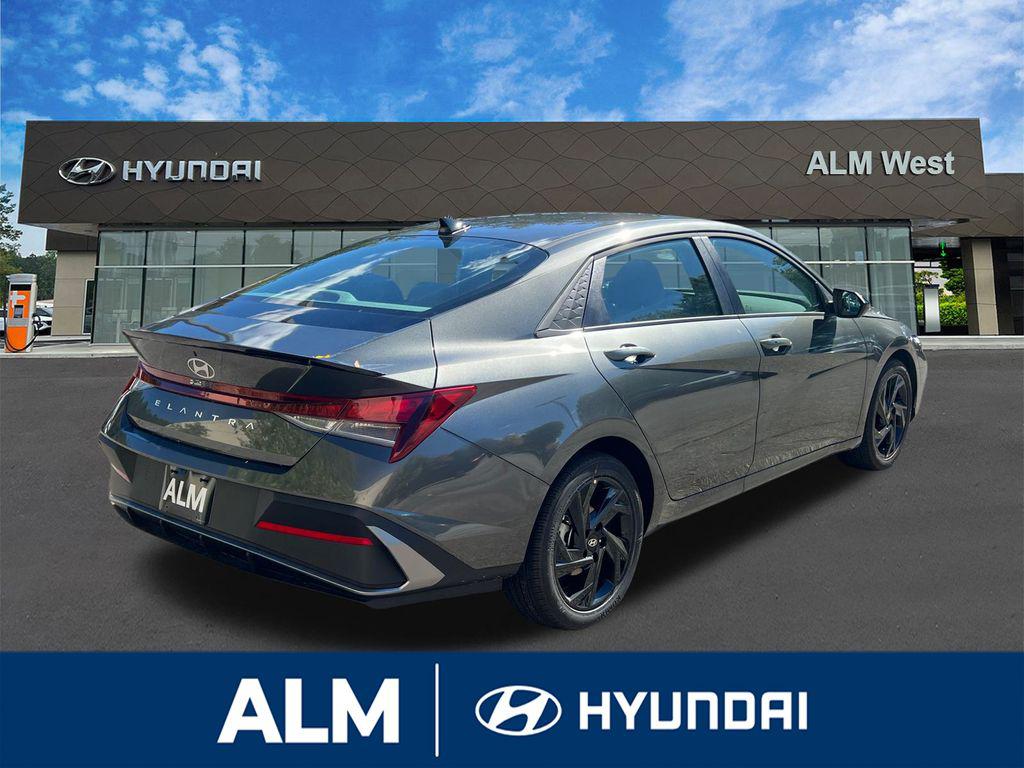 New 2026 Gray HYUNDAI SEL Sport image 7