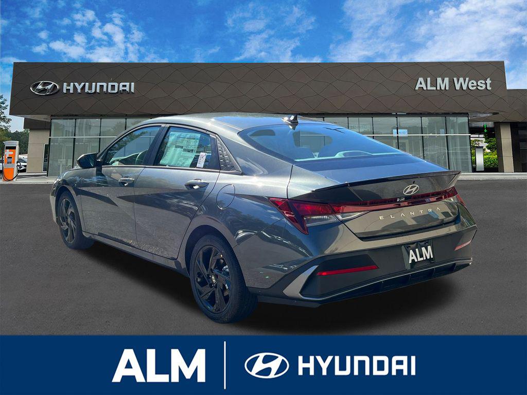New 2026 Gray HYUNDAI SEL Sport image 9