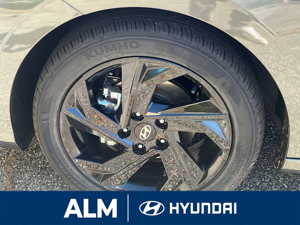New 2026 Gray HYUNDAI SEL Sport image 13