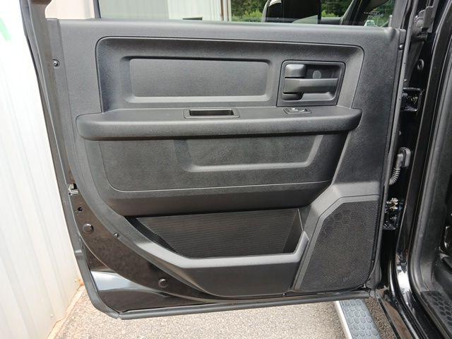 2017 Ram 2500 Tradesman Crew Cab 4x4 64 Box