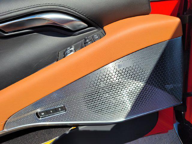2026 Lotus Emira - Photo 16